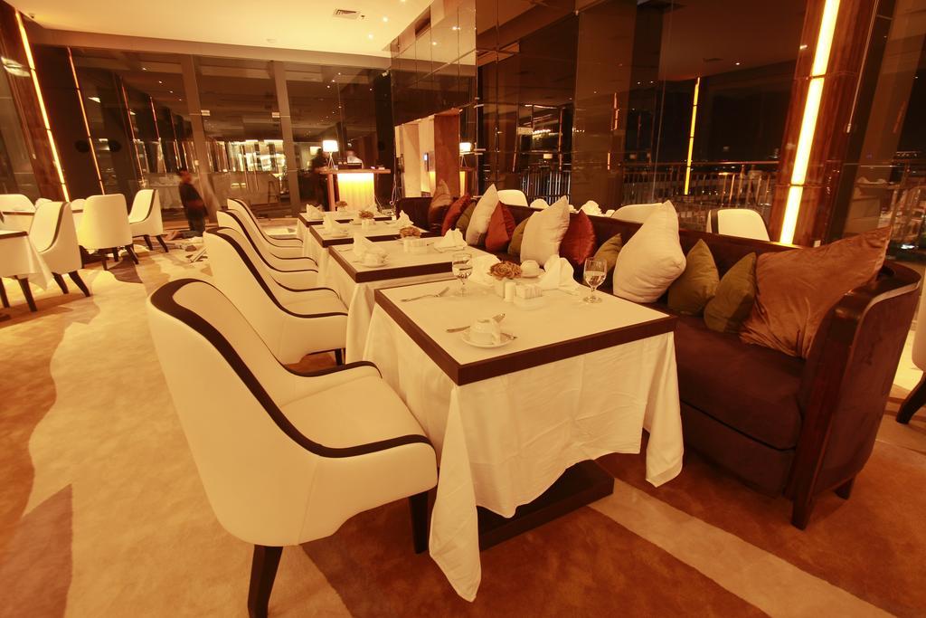 Royal Asnof Hotel Pekanbaru Exteriér fotografie